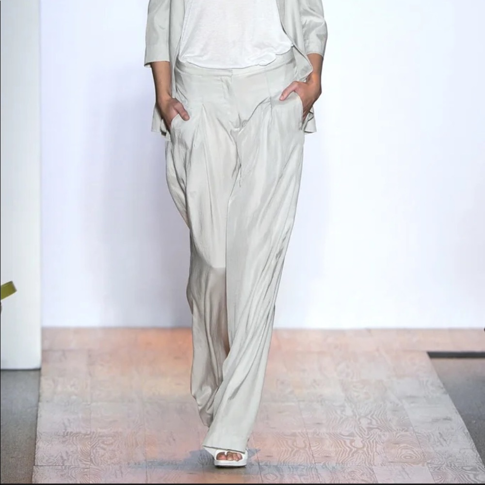 Max Azria flowing trousers NWOT